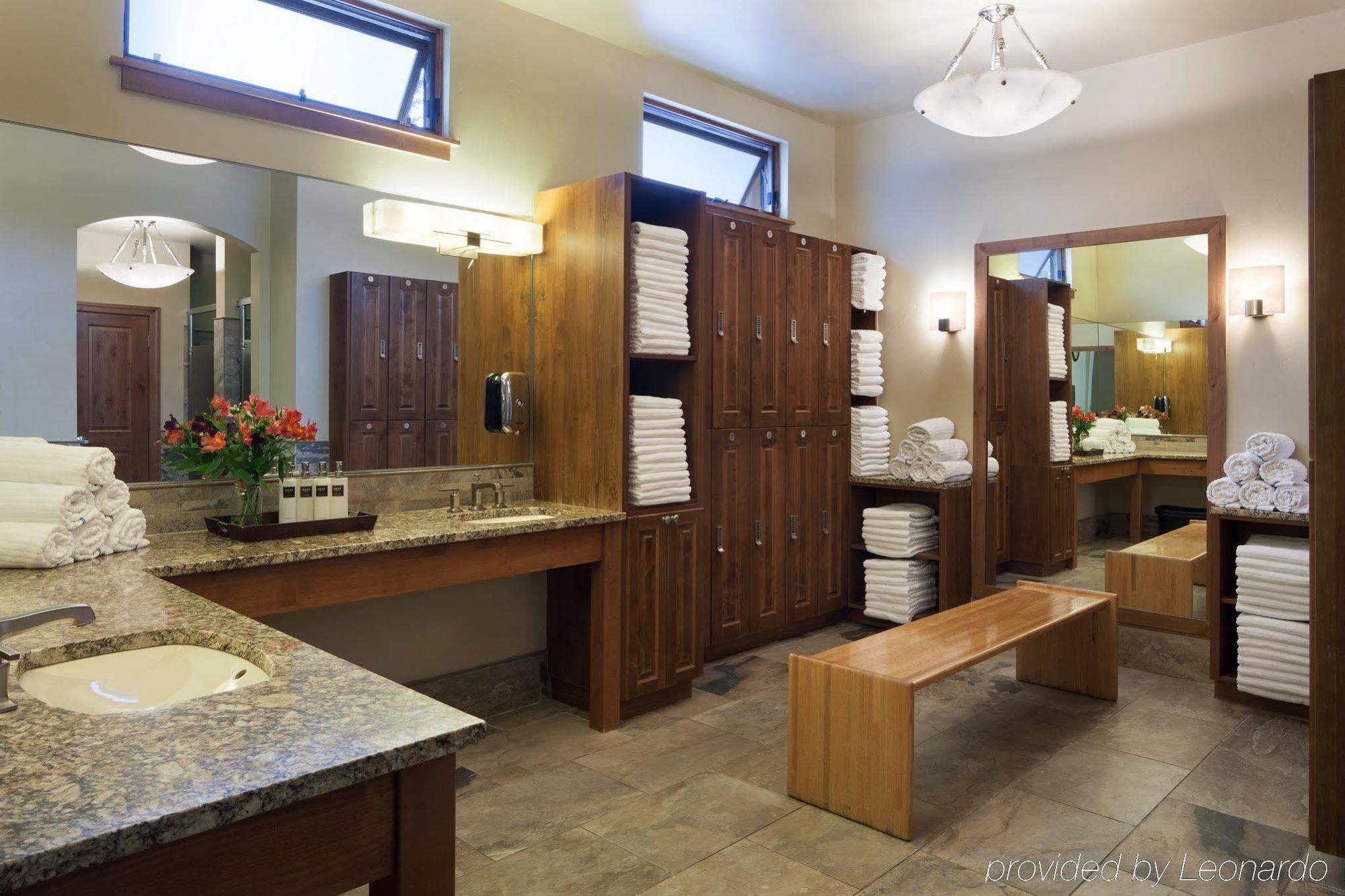Stonebridge Inn, A Destination By Hyatt Residence Snowmass Village Exterior foto