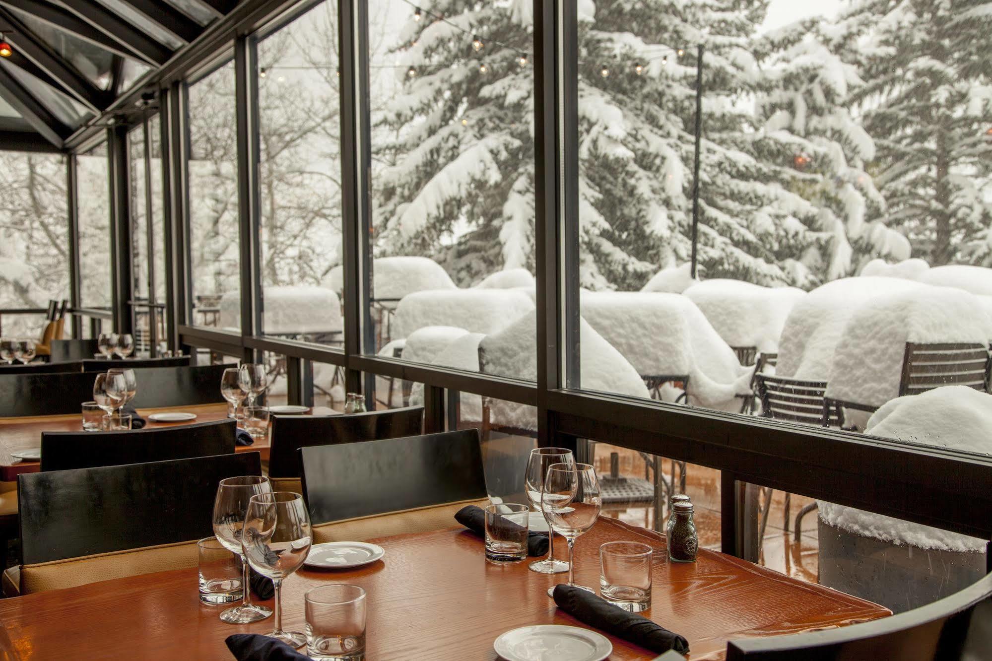 Stonebridge Inn, A Destination By Hyatt Residence Snowmass Village Exterior foto